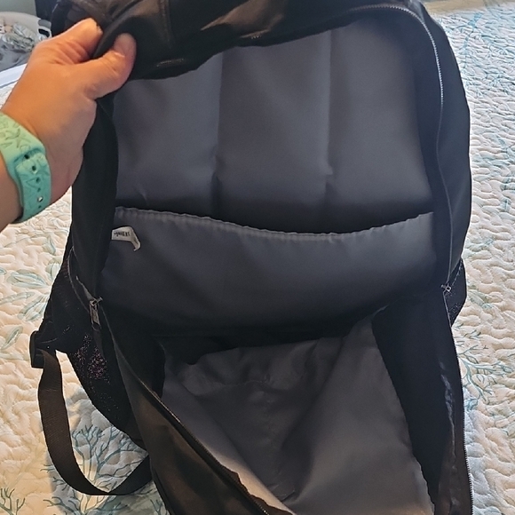 Under Armour Black and Grey Backpack - Picture 4 of 5